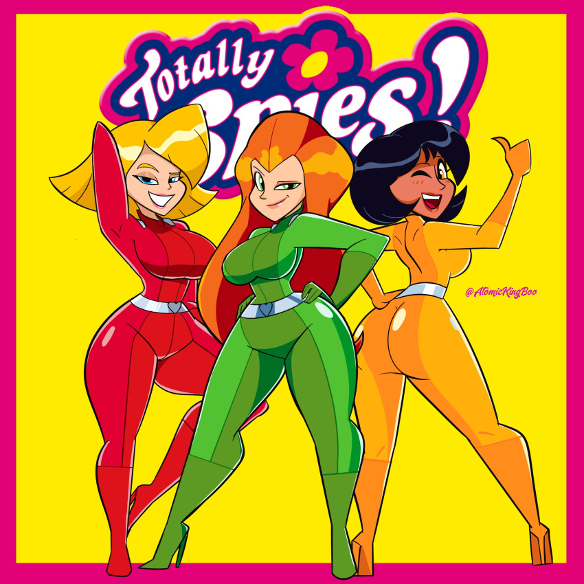 3girls alex_(totally_spies) atomickingboo bodysuit cartoon_network clover_(totally_spies) female older older_female sam_(totally_spies) thumbs_up totally_spies young_adult young_adult_female young_adult_woman